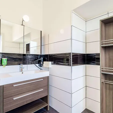 The Originals City, De L'europe, Saint-nazaire Hotel 3*
