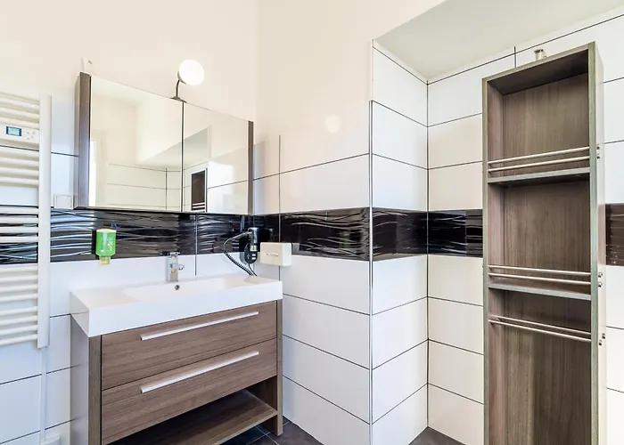 The Originals City, De L'europe, Saint-nazaire Hotel 3*